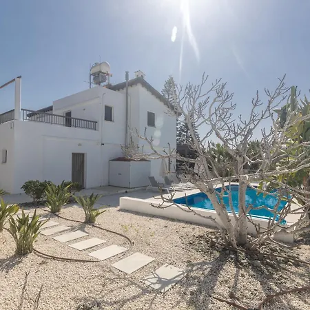 Vakantiehuis Ferienvilla Mo 3 Fuer 10 Personen In Agia Napa